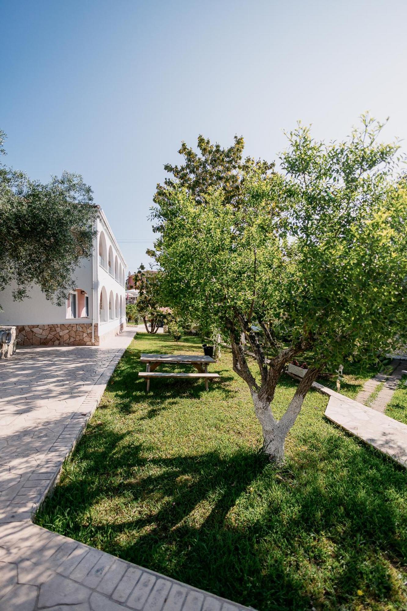 Mathraki Resort Gouvia Ngoại thất bức ảnh