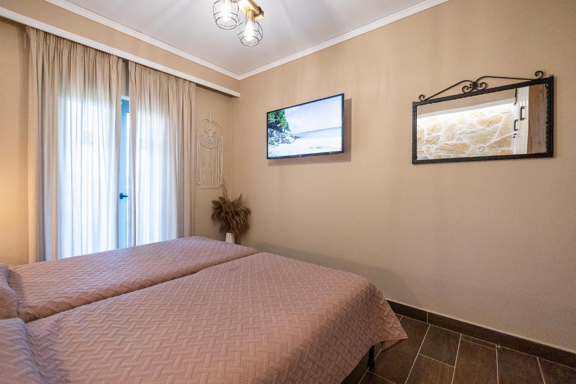 Mathraki Resort Gouvia Ngoại thất bức ảnh
