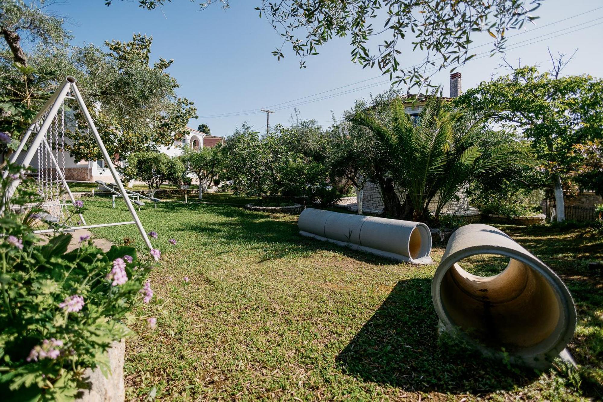 Mathraki Resort Gouvia Ngoại thất bức ảnh