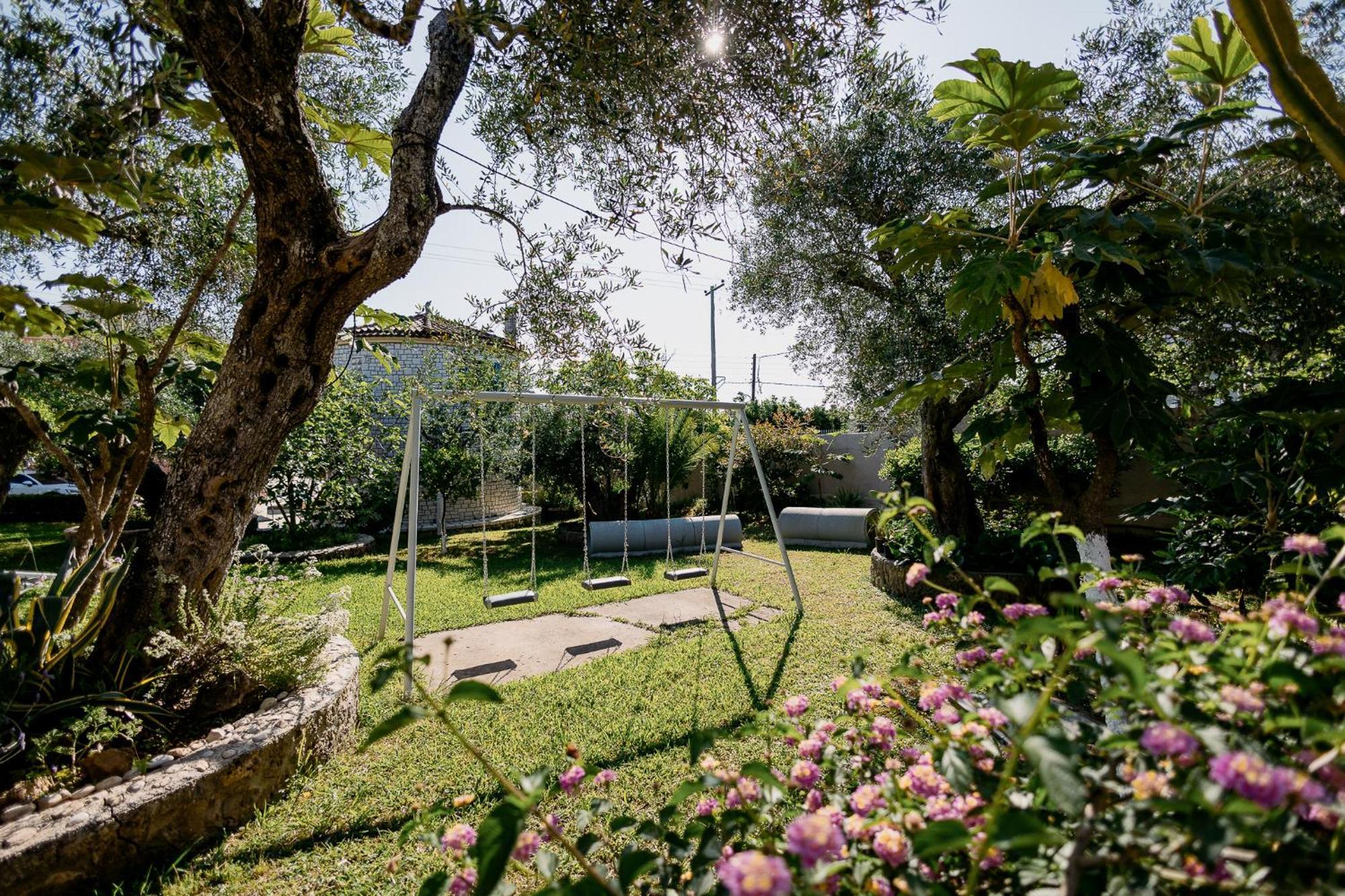 Mathraki Resort Gouvia Ngoại thất bức ảnh